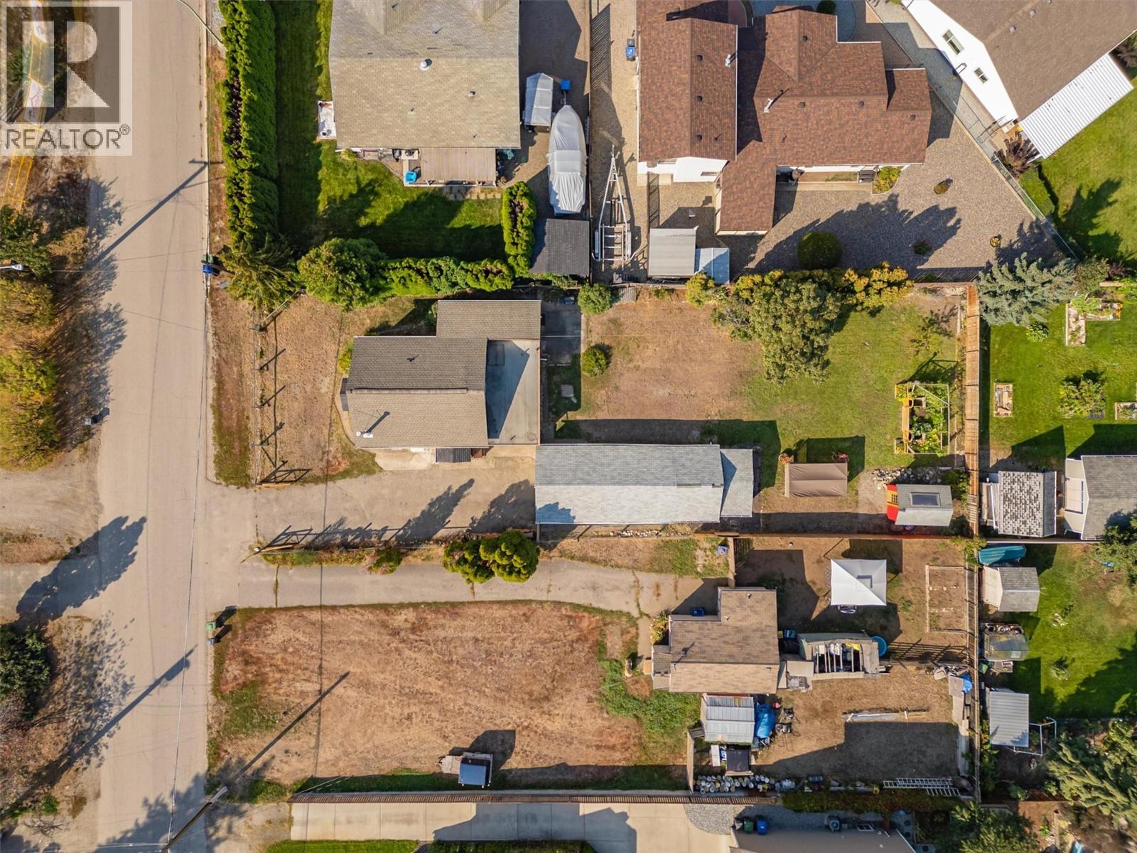 1060 Tataryn Road Kelowna Photo 53