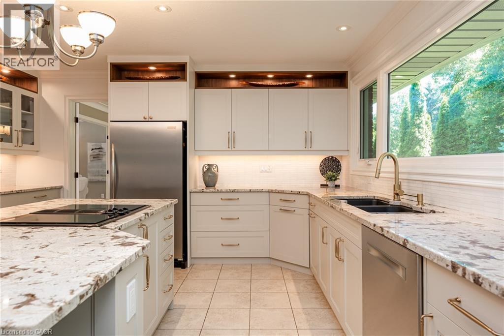 1353 Hazelton Boulevard, Burlington, Ontario  L7P 4T9 - Photo 11 - 40761547