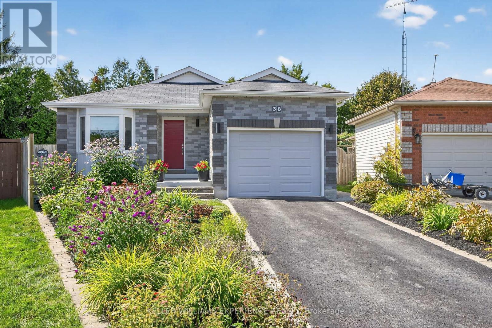 38 ASSINIBOINE DRIVE, Barrie, Ontario