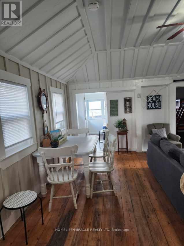 18222 Erie Shore Drive, Chatham-Kent, Ontario  N0P 1A0 - Photo 9 - X12409608