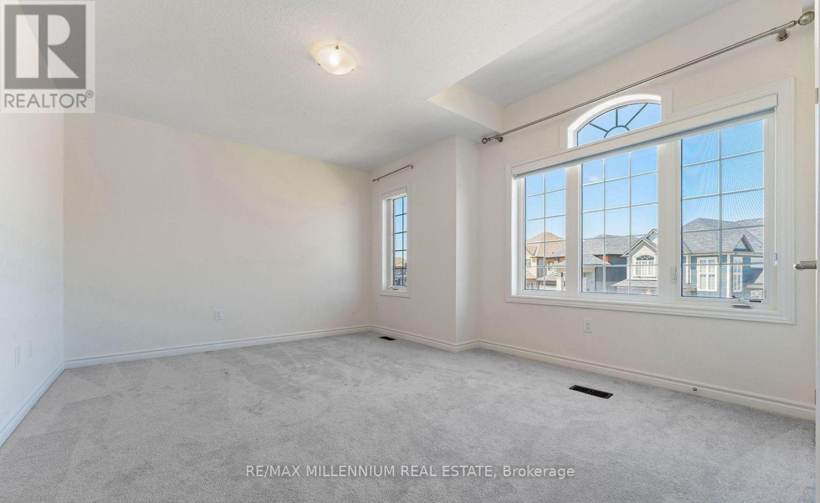 30 Rowley Street, Brantford, Ontario  N3S 0J6 - Photo 16 - X12409615