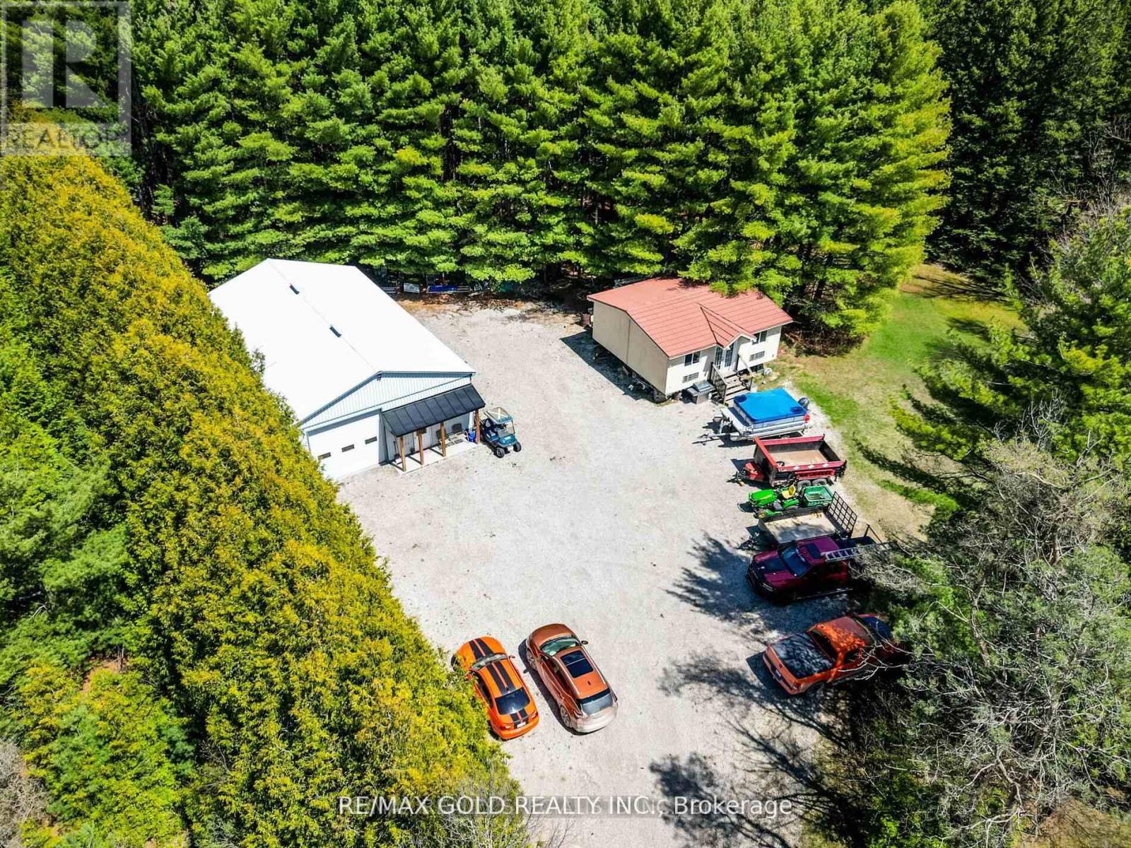 5947 Fourth Line, Erin, Ontario  N0B 1Z0 - Photo 38 - X12409629