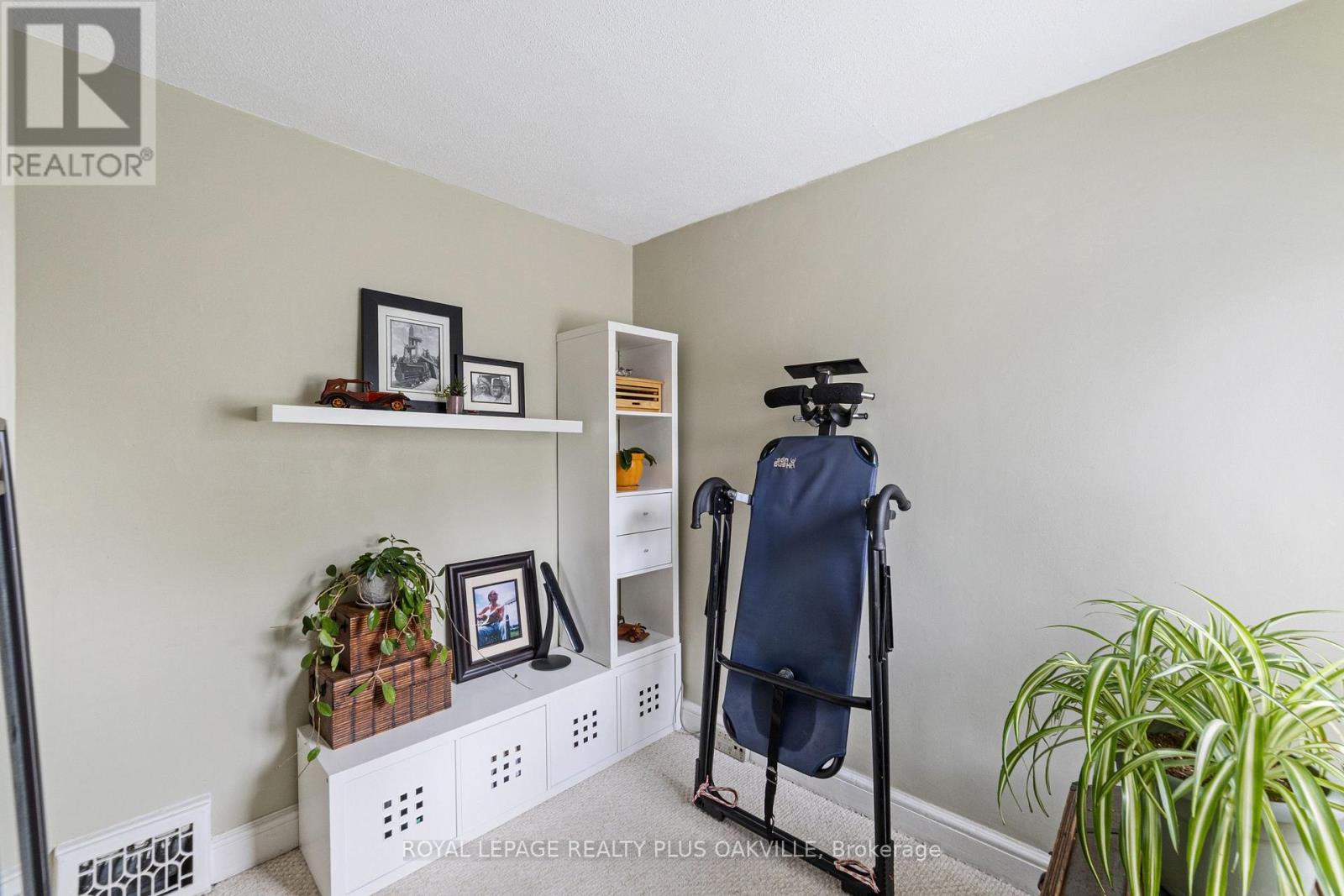 100 Case Street, Hamilton (Stripley), Ontario  L8L 3G9 - Photo 18 - X12409630