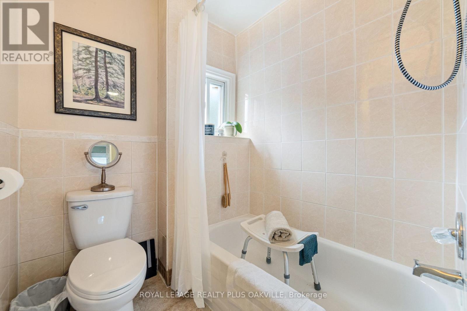 100 Case Street, Hamilton (Stripley), Ontario  L8L 3G9 - Photo 19 - X12409630