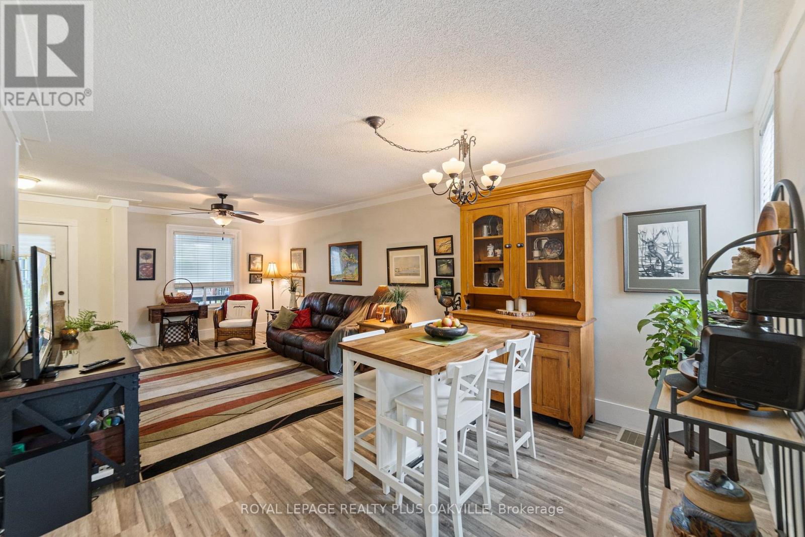 100 Case Street, Hamilton (Stripley), Ontario  L8L 3G9 - Photo 8 - X12409630