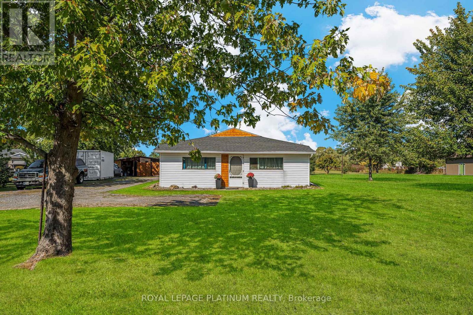 4546 Sherkston Road, Port Colborne, Ontario  L0S 1R0 - Photo 2 - X12409631
