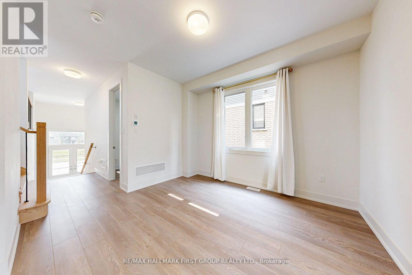 1069 Trailsview Avenue, Cobourg, Ontario  K9A 4J5 - Photo 12 - X12409632