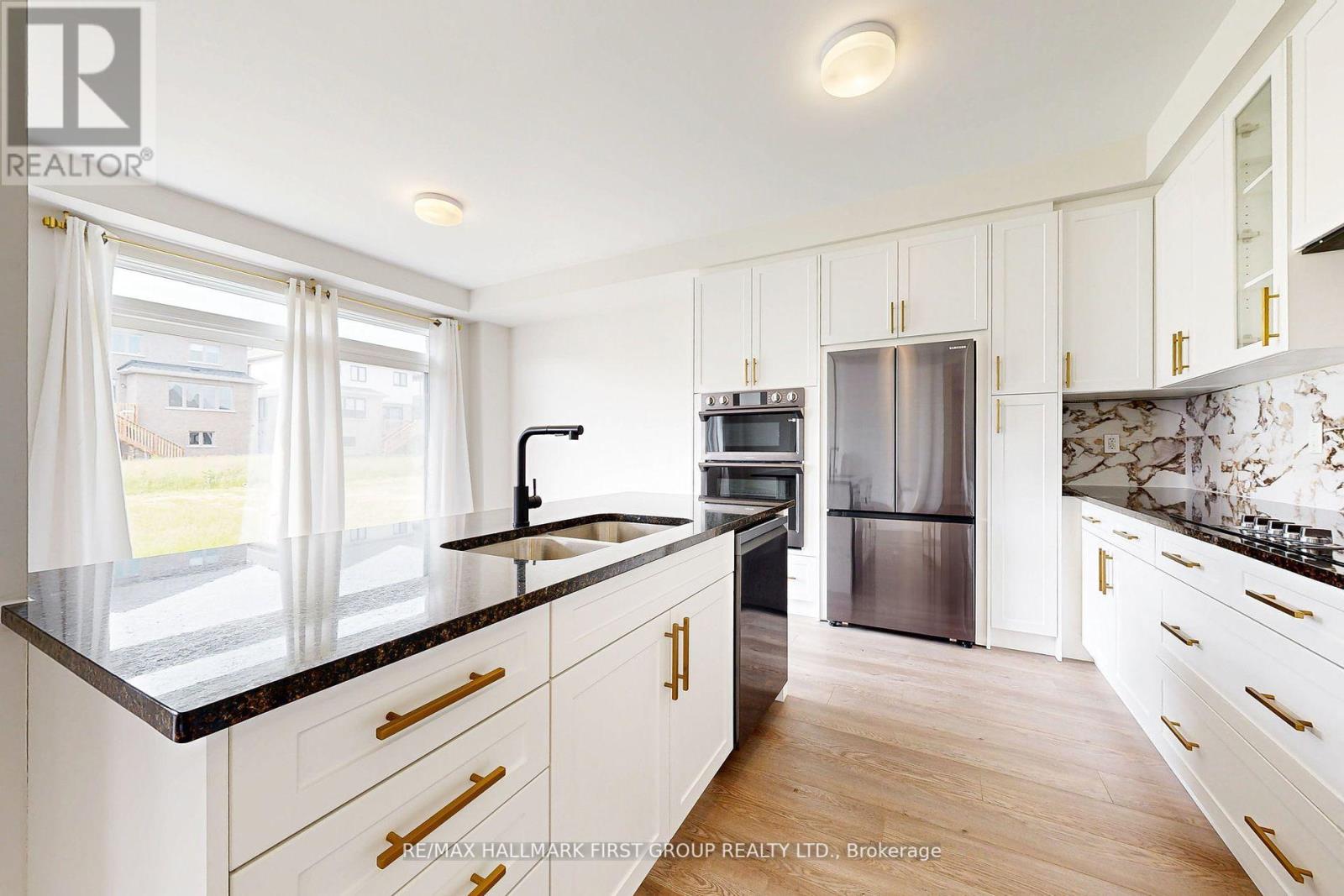 1069 Trailsview Avenue, Cobourg, Ontario  K9A 4J5 - Photo 18 - X12409632