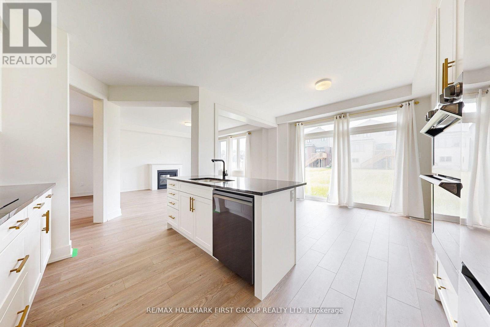 1069 Trailsview Avenue, Cobourg, Ontario  K9A 4J5 - Photo 21 - X12409632