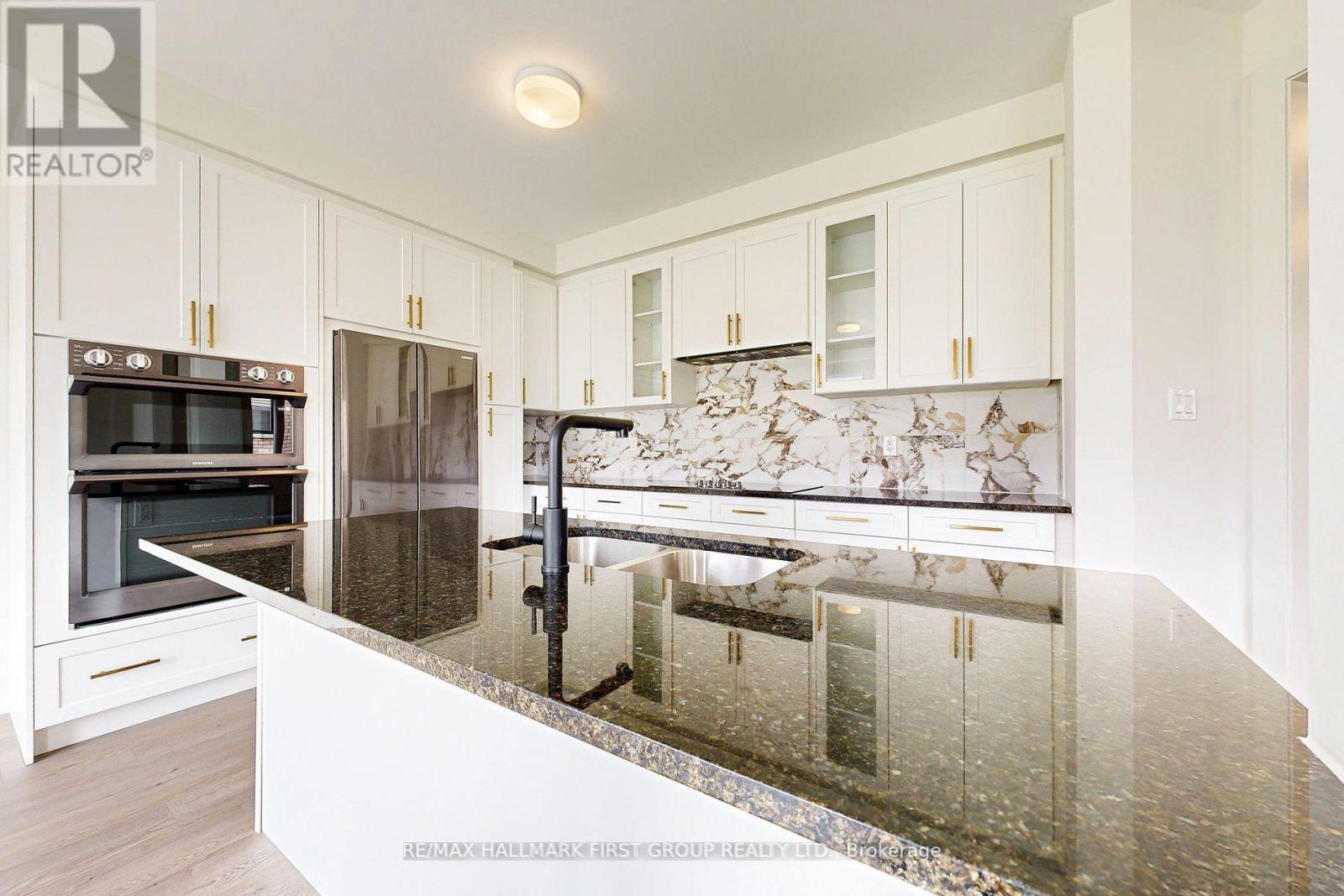 1069 Trailsview Avenue, Cobourg, Ontario  K9A 4J5 - Photo 22 - X12409632