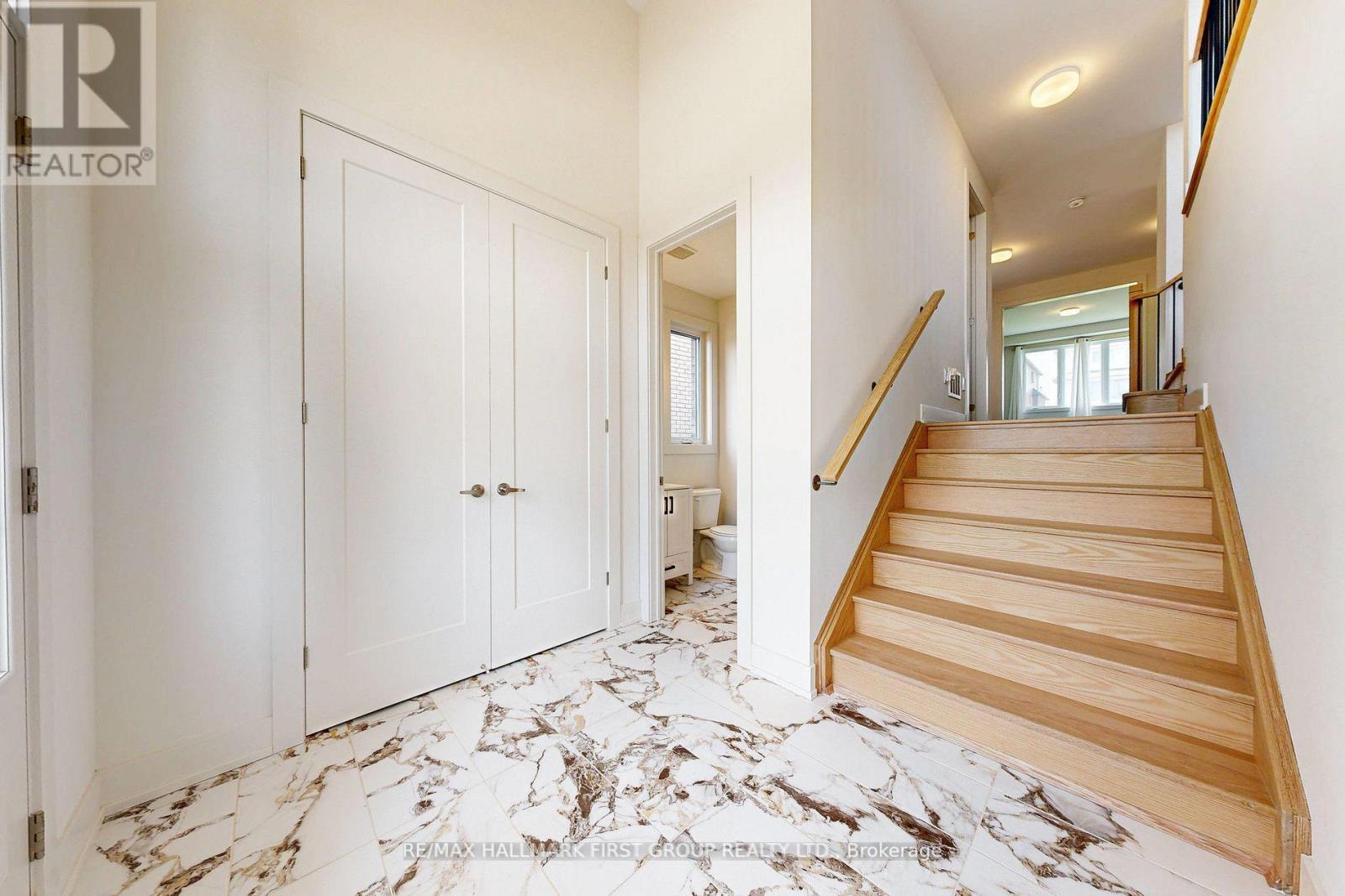 1069 Trailsview Avenue, Cobourg, Ontario  K9A 4J5 - Photo 7 - X12409632