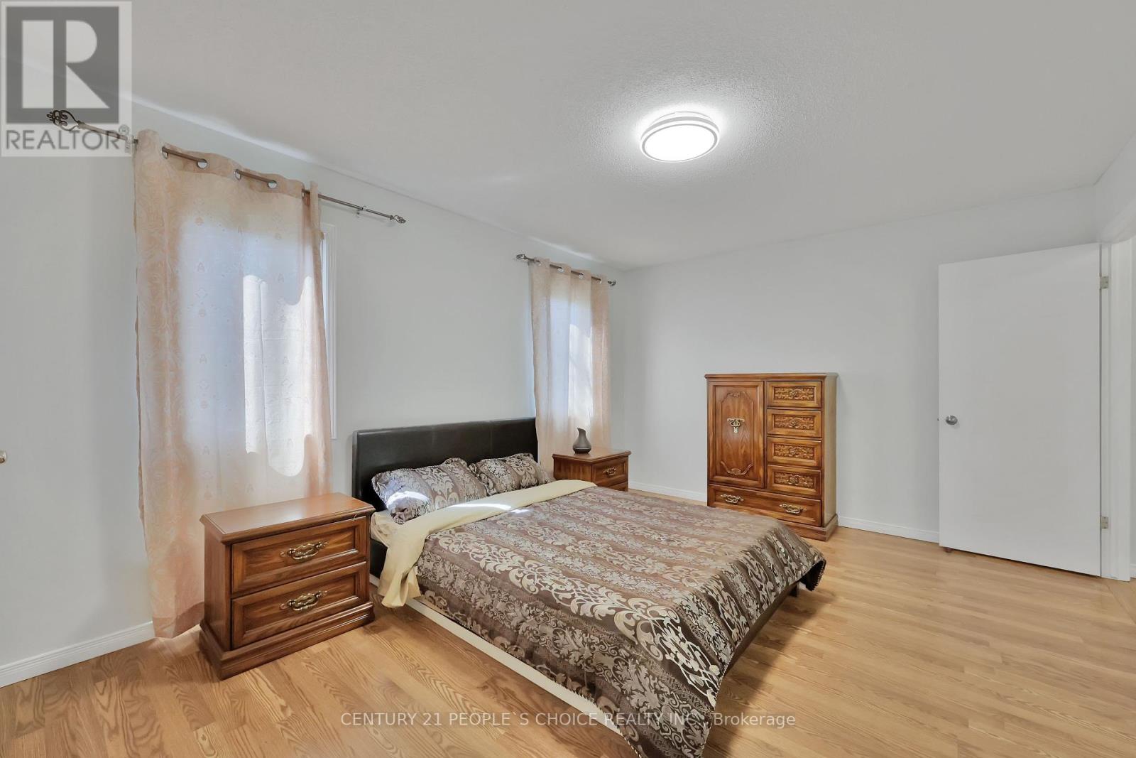 34 Phair Crescent, London South (South J), Ontario  N5Z 5B5 - Photo 29 - X12409681