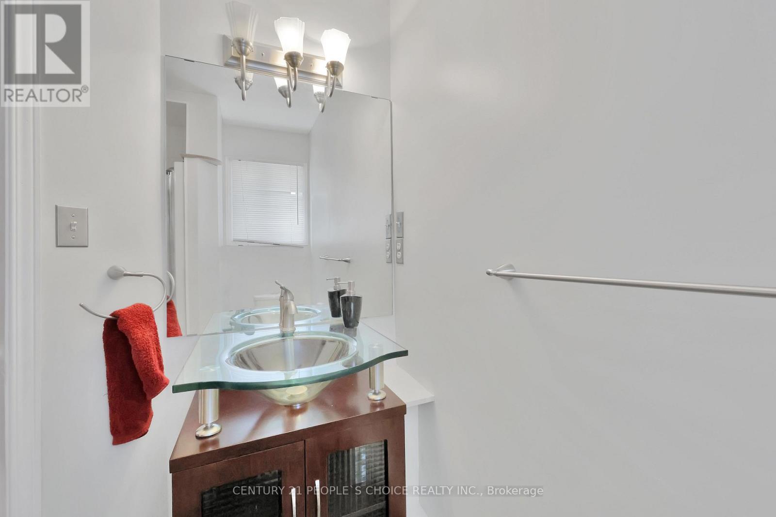 34 Phair Crescent, London South (South J), Ontario  N5Z 5B5 - Photo 32 - X12409681