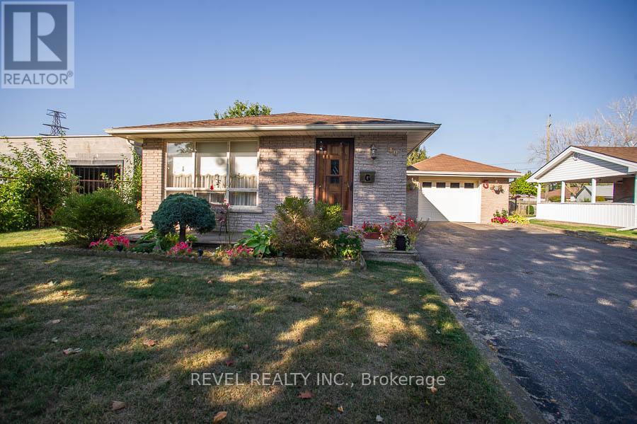 10 LINDEN AVENUE, Brantford, Ontario