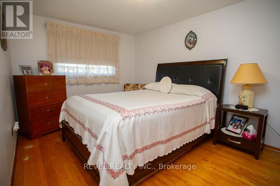 10 Linden Avenue, Brantford, Ontario  N3S 7E2 - Photo 11 - X12409712