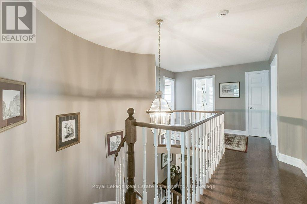 2139 Brays Lane, Oakville, Ontario  L6M 2T2 - Photo 24 - W12405398