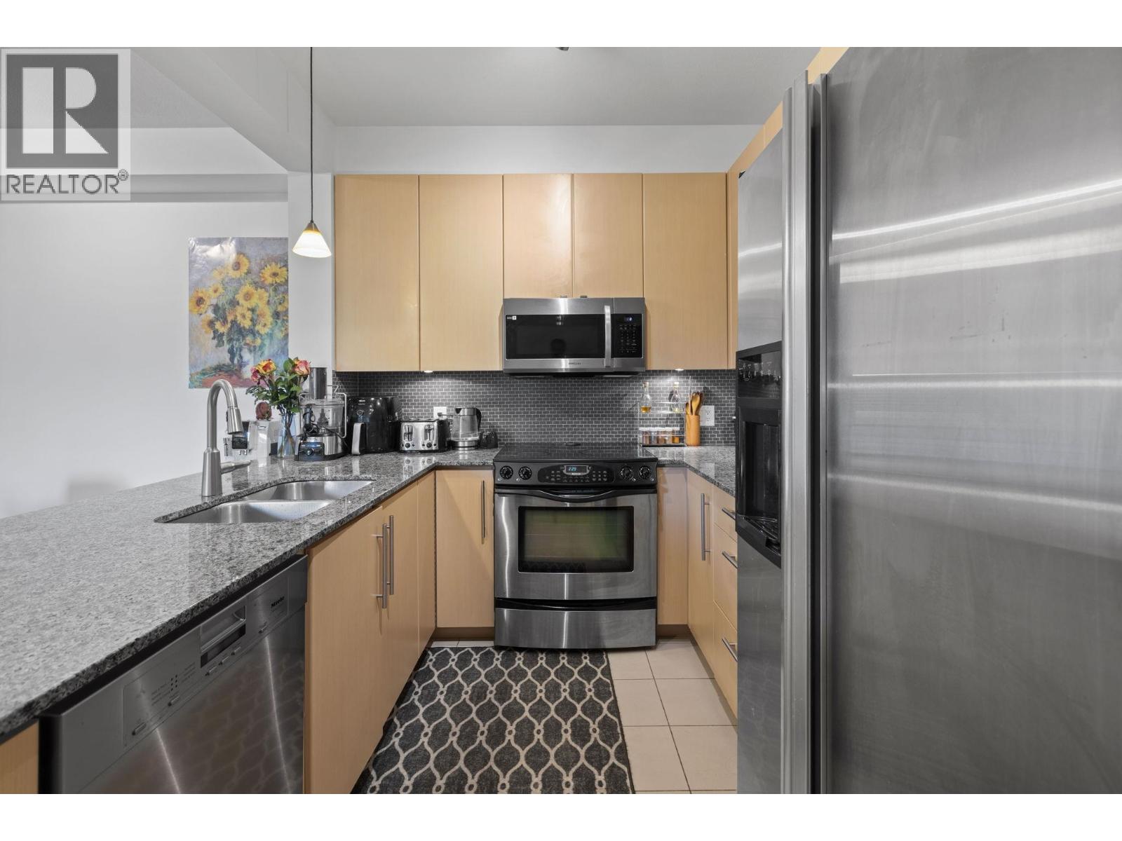 307 6268 Eagles Drive, Vancouver, British Columbia  V6T 0A2 - Photo 15 - R3049002