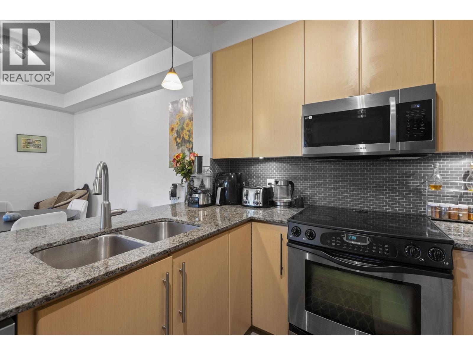 307 6268 Eagles Drive, Vancouver, British Columbia  V6T 0A2 - Photo 16 - R3049002