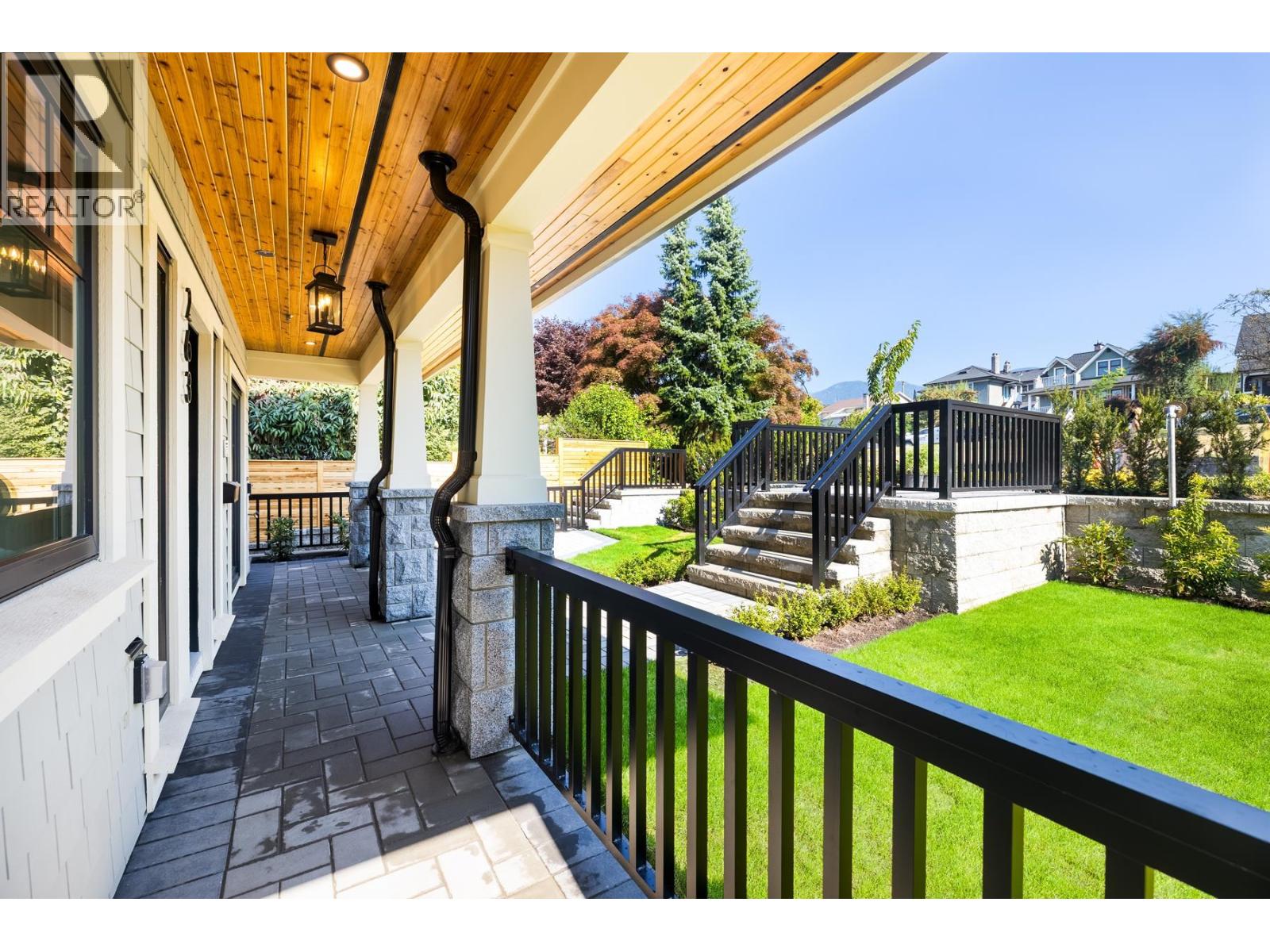 263 W 6th Street, North Vancouver, British Columbia  V7M 1K7 - Photo 18 - R3049049