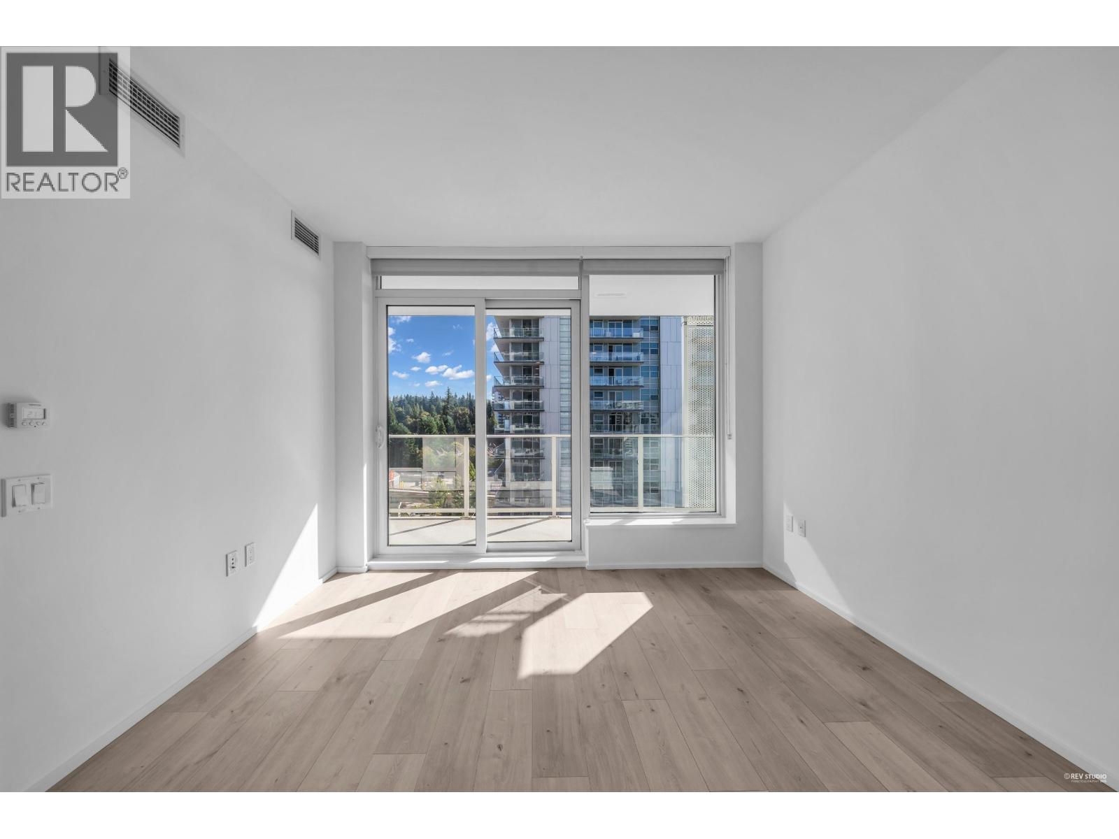 804 3833 Evergreen Place, Burnaby, British Columbia  V3J 0M2 - Photo 2 - R3049000