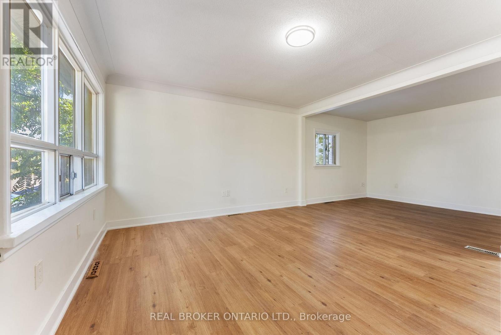 4083 Acheson Avenue, Niagara Falls (Downtown), Ontario  L2E 3L8 - Photo 26 - X12389716