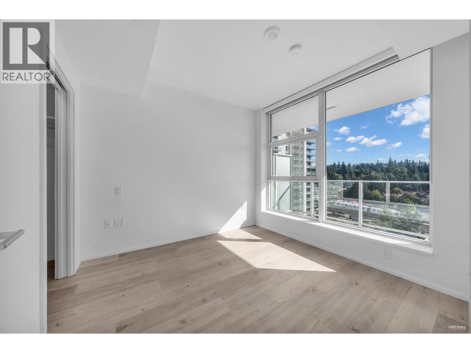 804 3833 Evergreen Place, Burnaby, British Columbia  V3J 0M2 - Photo 5 - R3049000