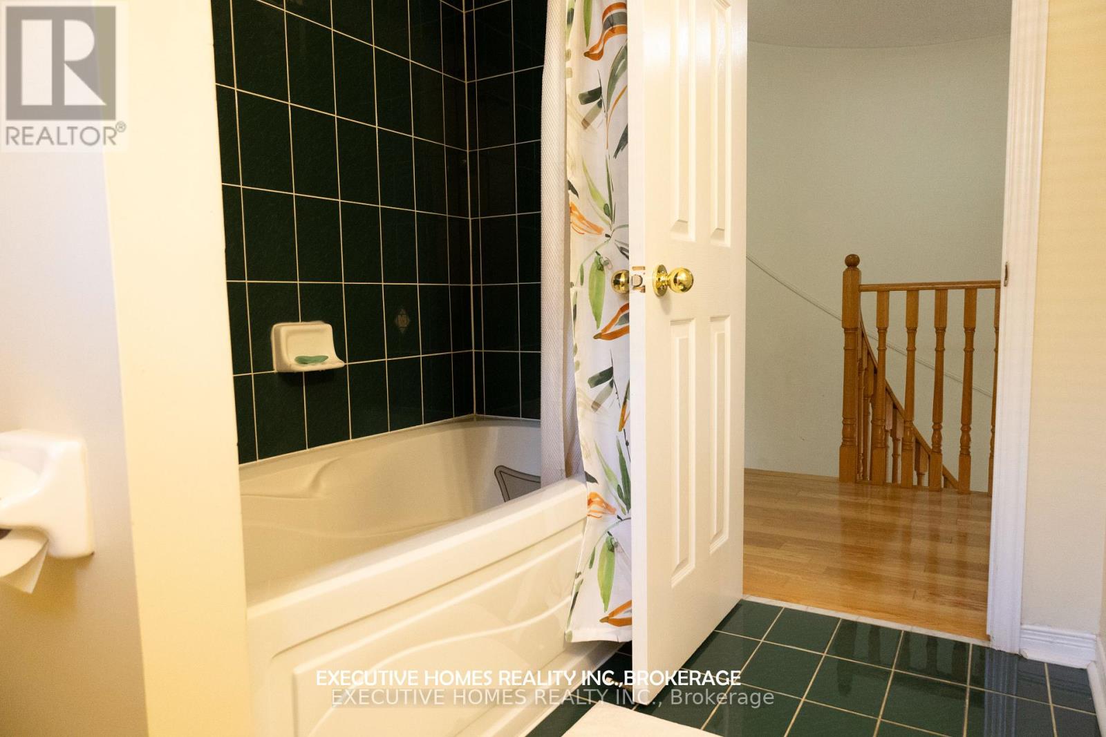 202 Wildwood Trail, Mississauga, Ontario  L4Z 3S5 - Photo 34 - W12409180