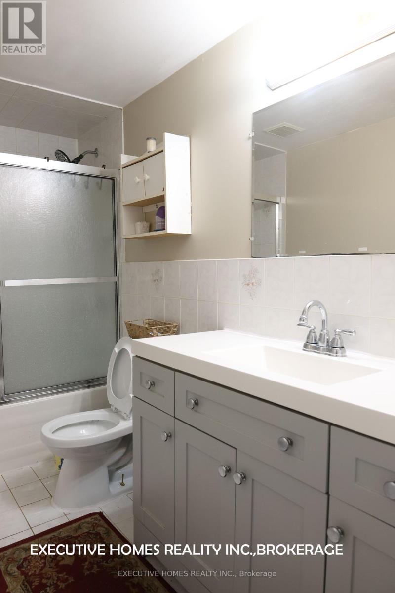 202 Wildwood Trail, Mississauga, Ontario  L4Z 3S5 - Photo 50 - W12409180