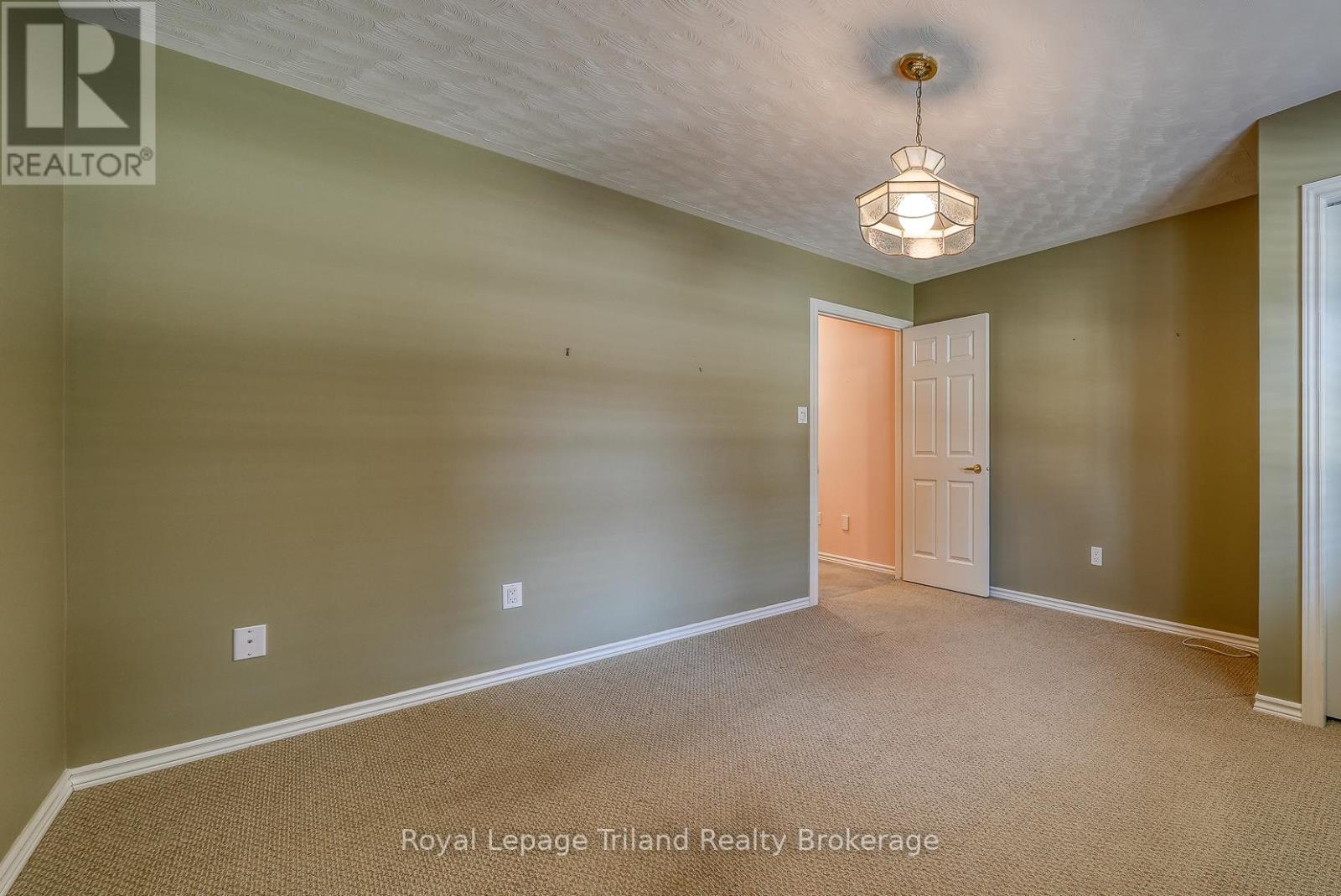 5 - 928 Lorene Street, Woodstock, Ontario  N4S 5N8 - Photo 21 - X12409729
