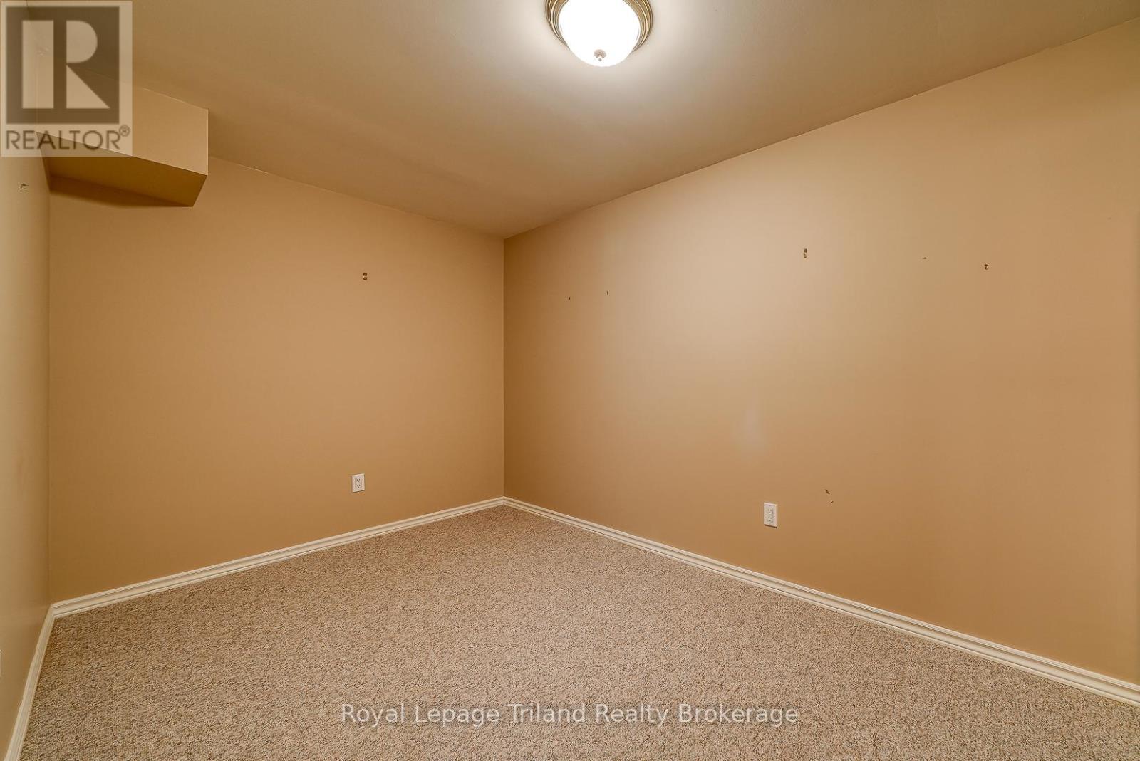 5 - 928 Lorene Street, Woodstock, Ontario  N4S 5N8 - Photo 28 - X12409729