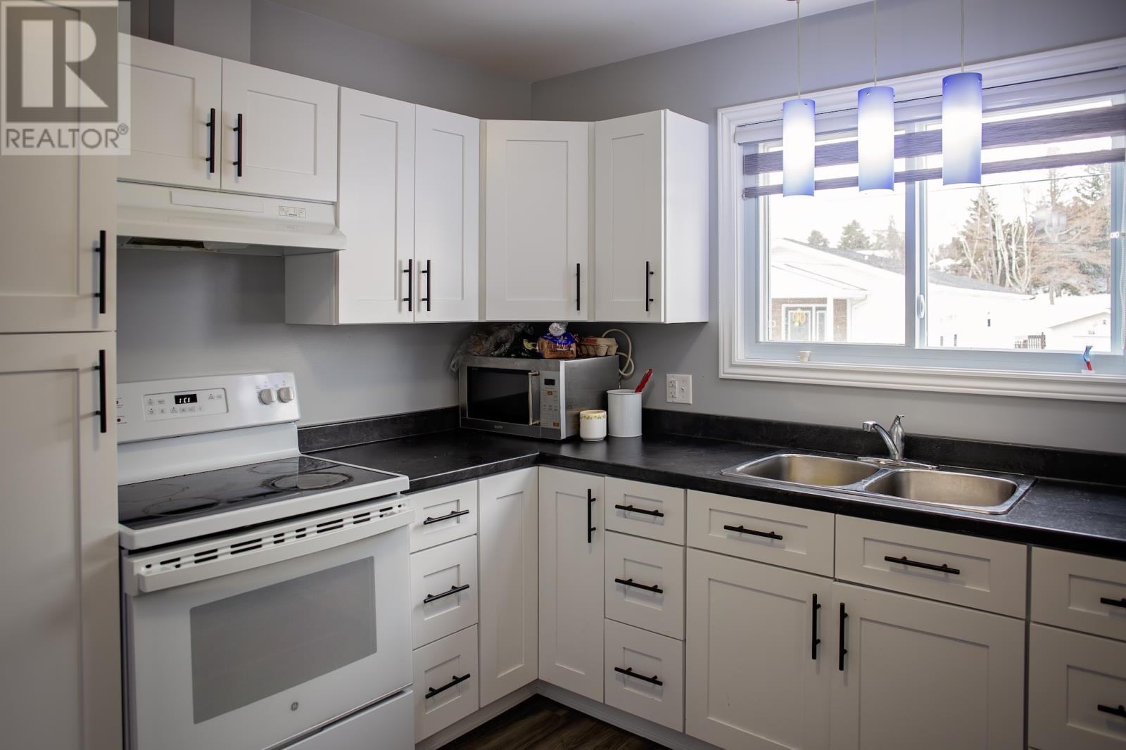 16 Cedar Lane, Springdale, Newfoundland & Labrador  A0J 1T0 - Photo 7 - 1282016