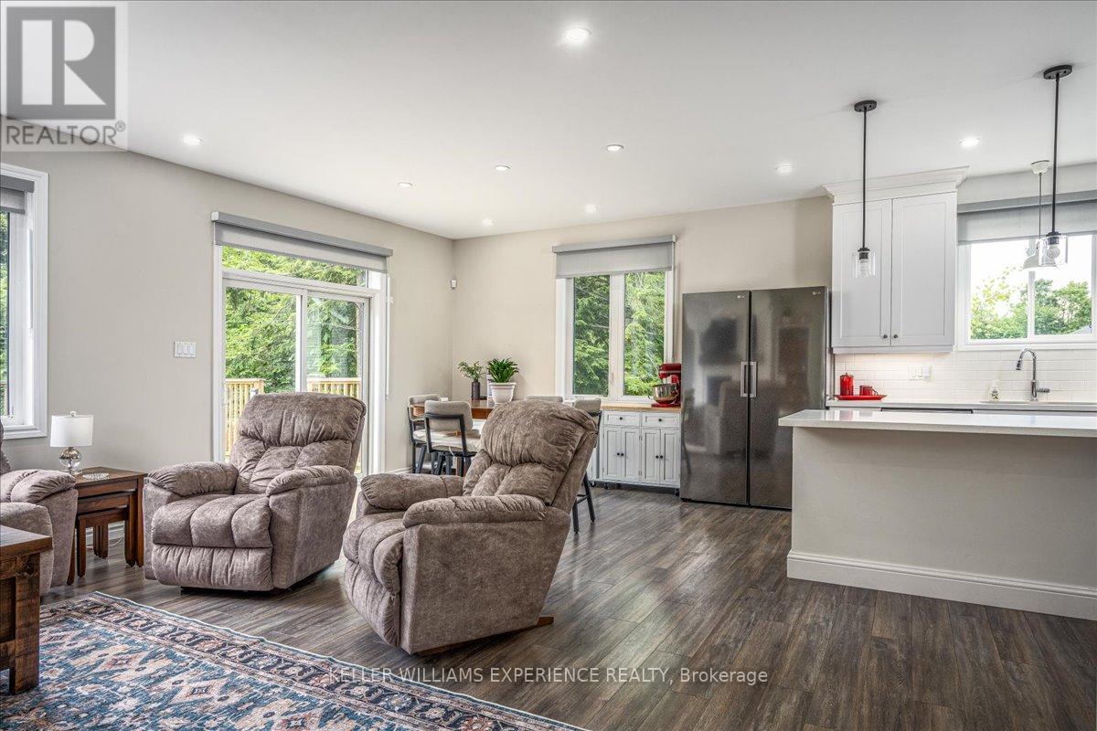 158 Moonstone Road E, Oro-Medonte, Ontario  L0K 1N0 - Photo 22 - S12374628