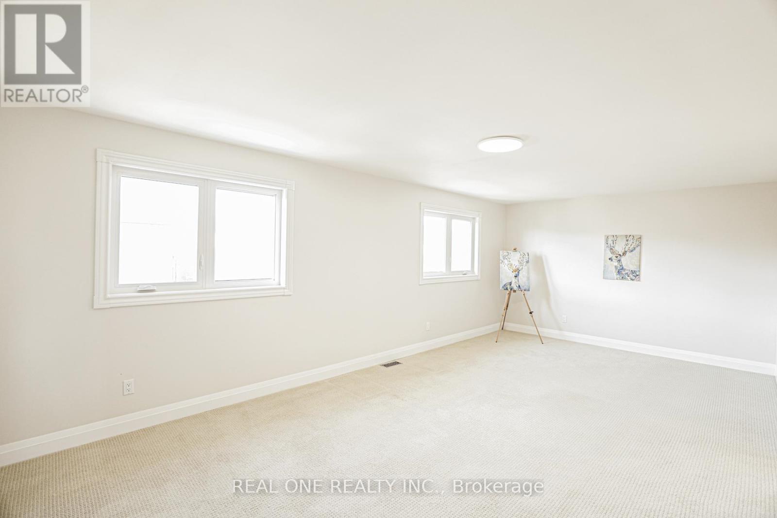 621 Winterton Way, Mississauga, Ontario  L5R 3J3 - Photo 24 - W12114433