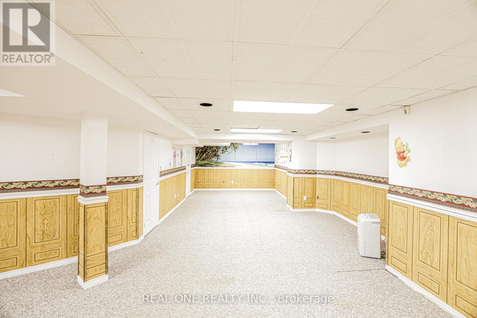 621 Winterton Way, Mississauga, Ontario  L5R 3J3 - Photo 37 - W12114433