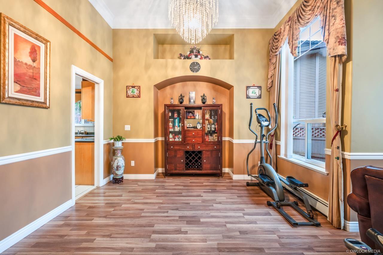 10028 130 Street, Surrey, British Columbia  V3T 5X5 - Photo 5 - R3048389