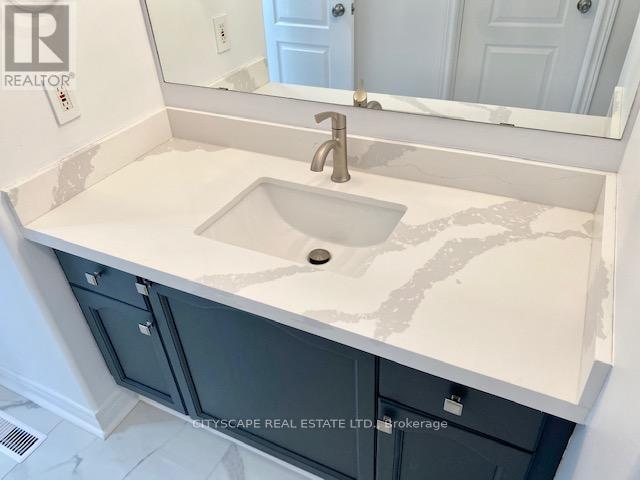 169 Cumming Drive, Barrie (Ardagh), Ontario  L4N 0C8 - Photo 16 - S12384897