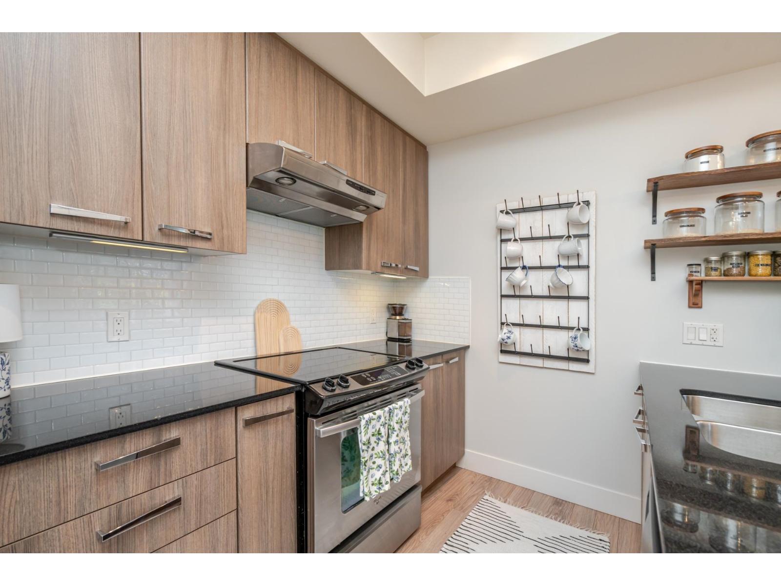 105 15956 86a Avenue, Surrey, British Columbia  V4N 6N8 - Photo 14 - R3048990