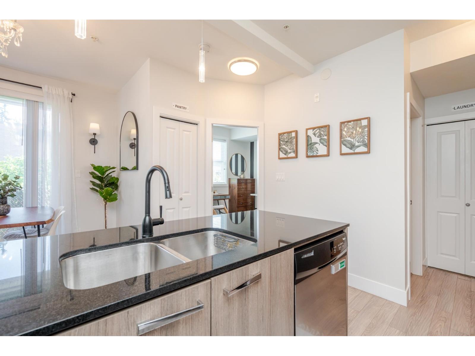 105 15956 86a Avenue, Surrey, British Columbia  V4N 6N8 - Photo 15 - R3048990