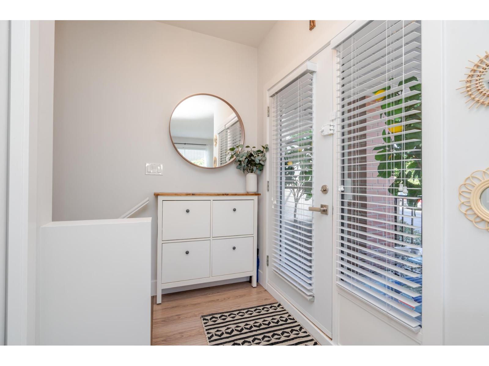 105 15956 86a Avenue, Surrey, British Columbia  V4N 6N8 - Photo 4 - R3048990
