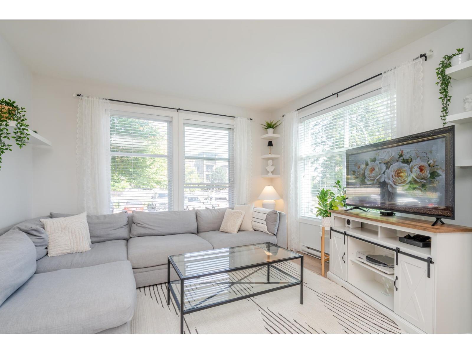 105 15956 86a Avenue, Surrey, British Columbia  V4N 6N8 - Photo 3 - R3048990