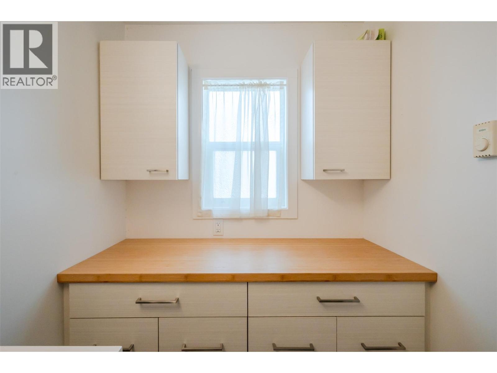 9716 Thompson Road, Summerland, British Columbia  V0H 1Z3 - Photo 14 - 10363282