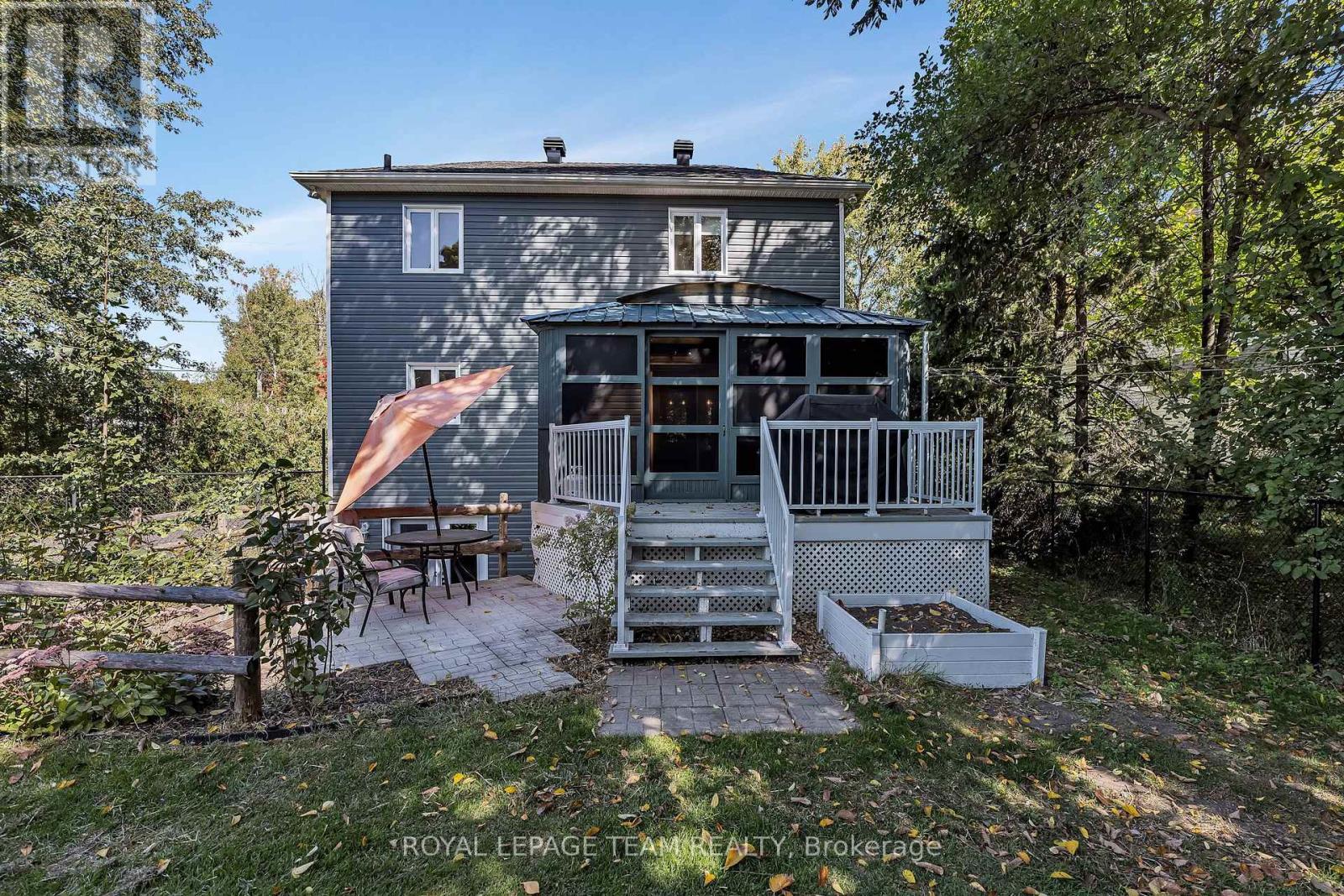 154 Cardinal Crescent, Clarence-Rockland, Ontario  K4K 1K9 - Photo 21 - X12409552