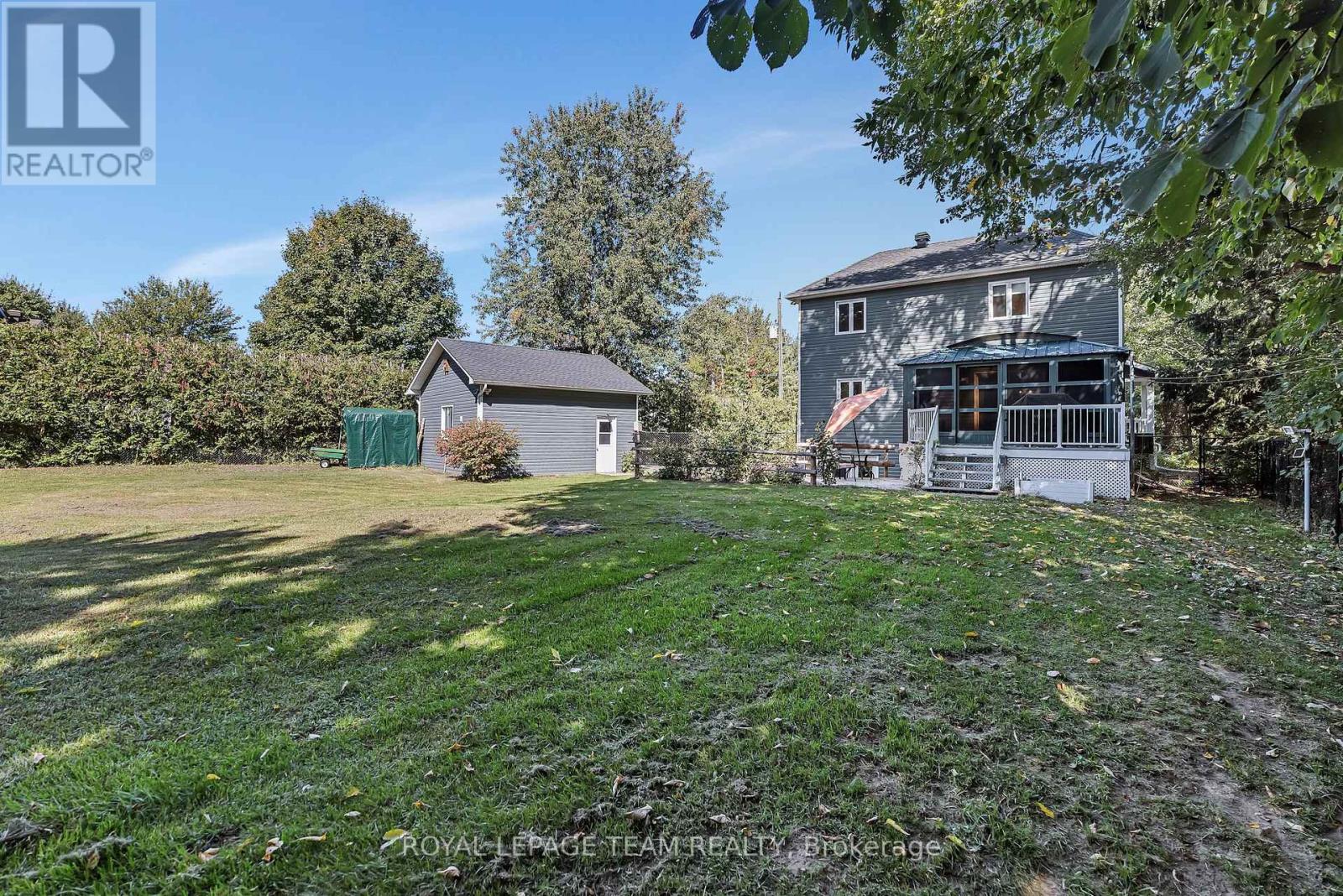 154 Cardinal Crescent, Clarence-Rockland, Ontario  K4K 1K9 - Photo 23 - X12409552
