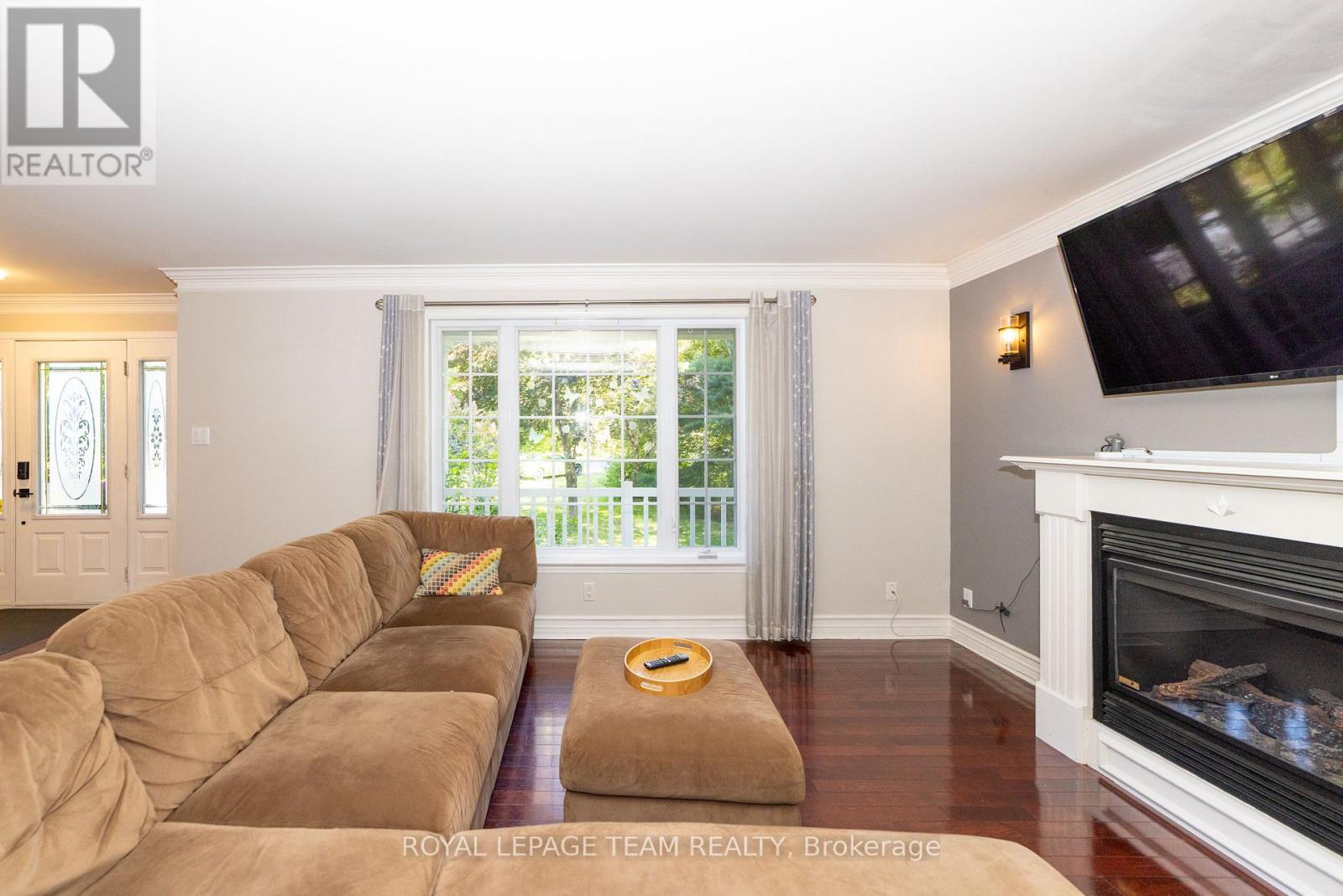 154 Cardinal Crescent, Clarence-Rockland, Ontario  K4K 1K9 - Photo 8 - X12409552