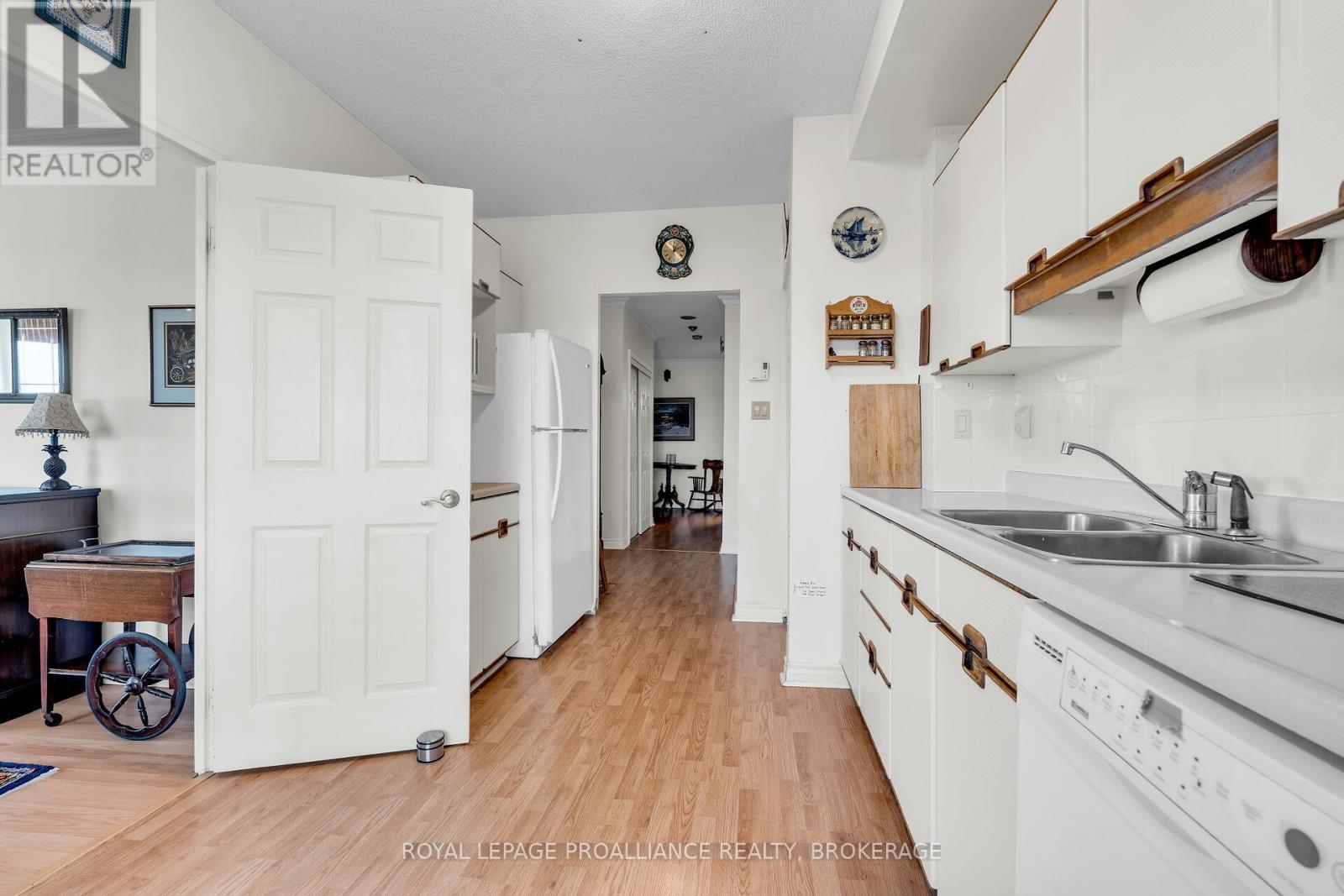 1201 - 1000 King Street W, Kingston, Ontario  K7M 8H3 - Photo 19 - X12409914