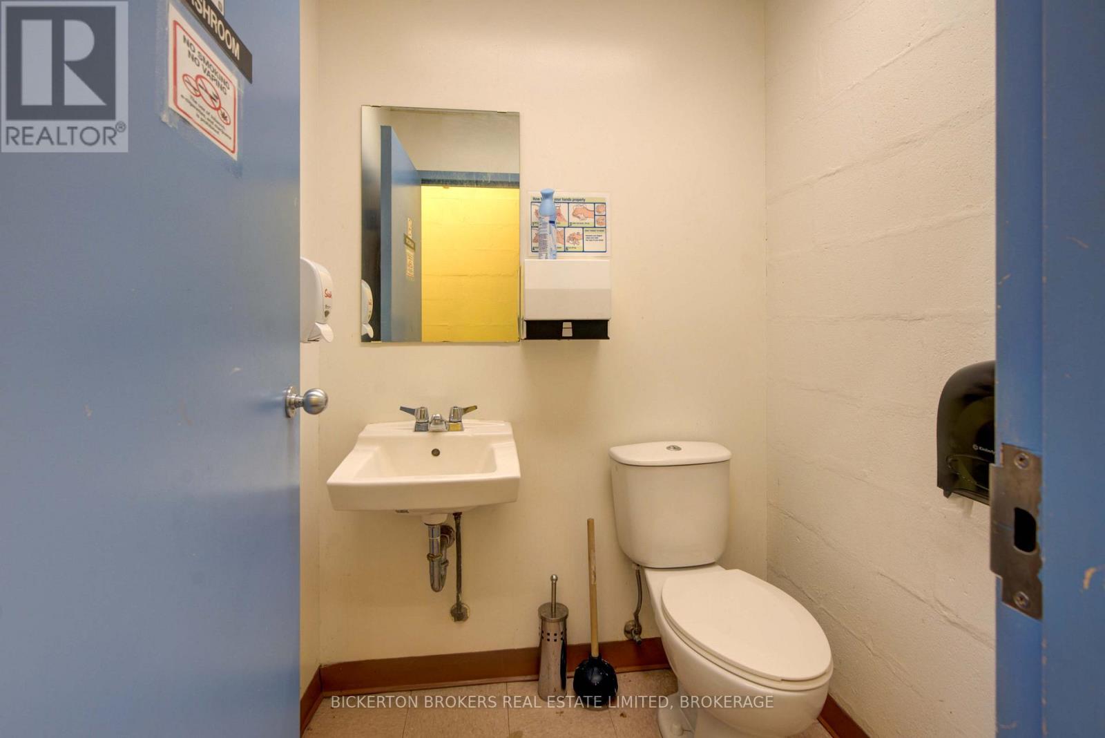120 Garden Street, Gananoque, Ontario  K7G 1H9 - Photo 30 - X12409940