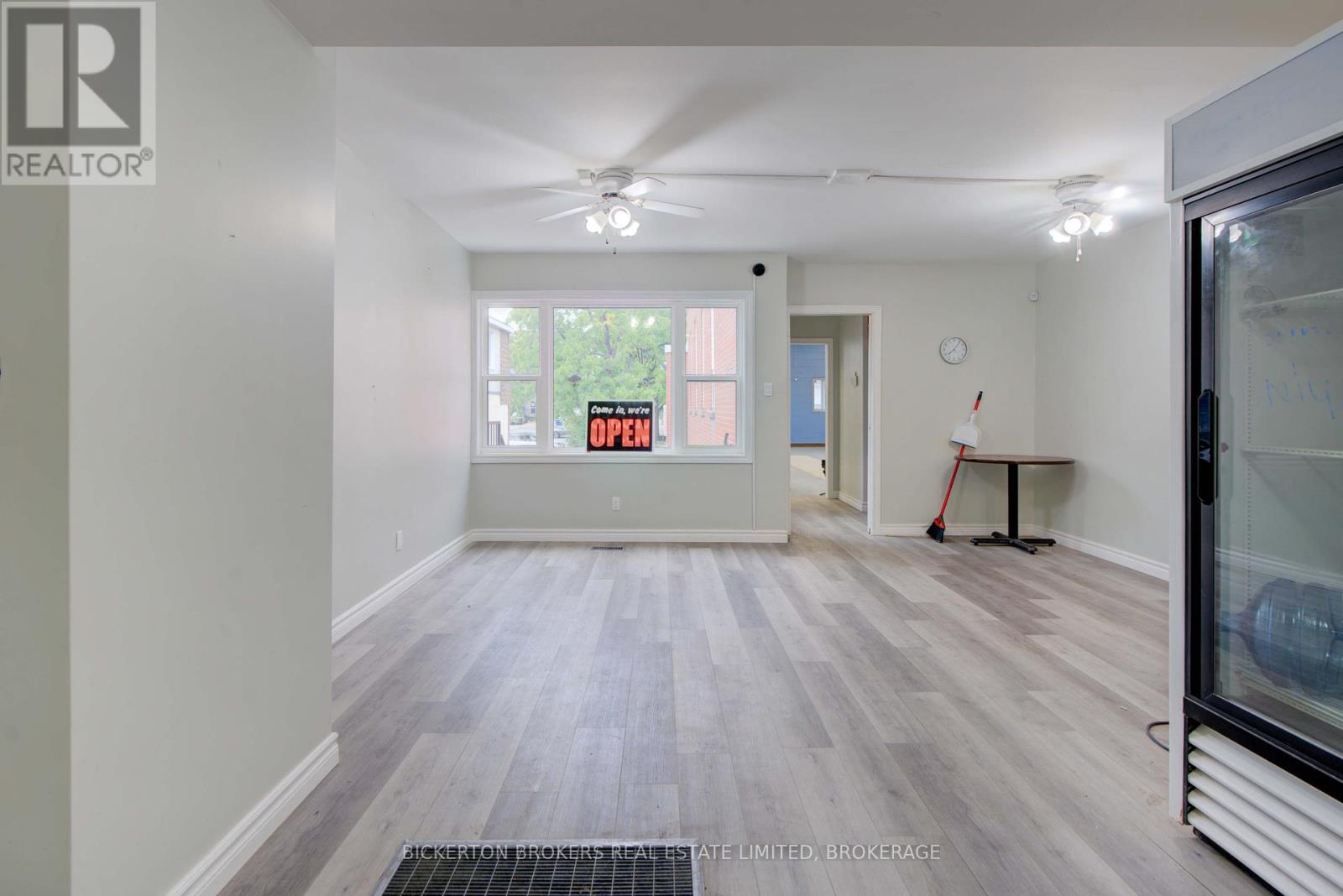 120 Garden Street, Gananoque, Ontario  K7G 1H9 - Photo 37 - X12409940