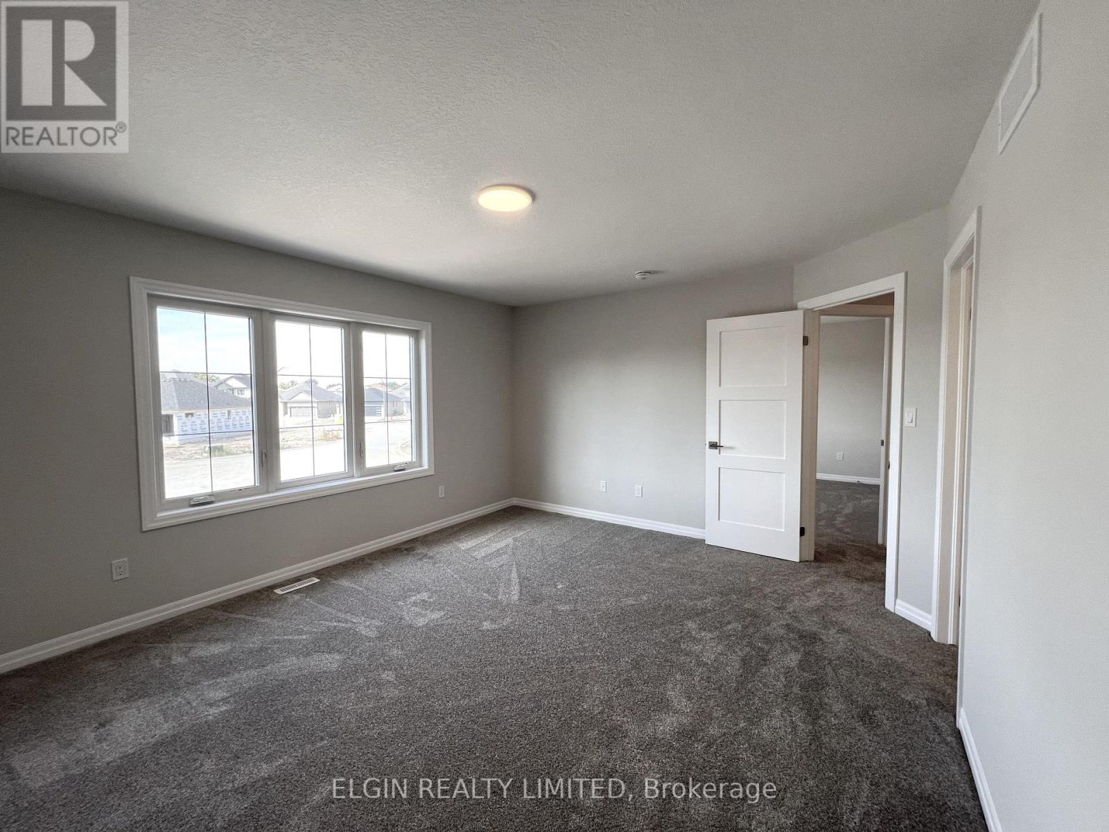 8 Columbus Court, Central Elgin, Ontario  N5P 0E5 - Photo 19 - X12409864