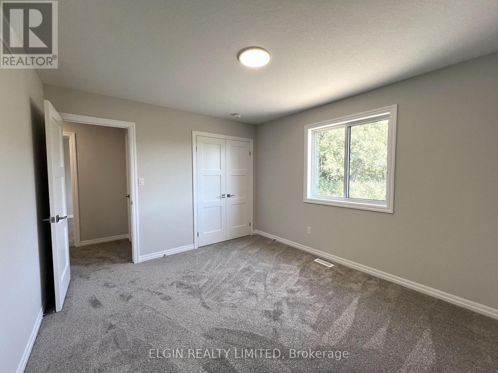 8 Columbus Court, Central Elgin, Ontario  N5P 0E5 - Photo 23 - X12409864