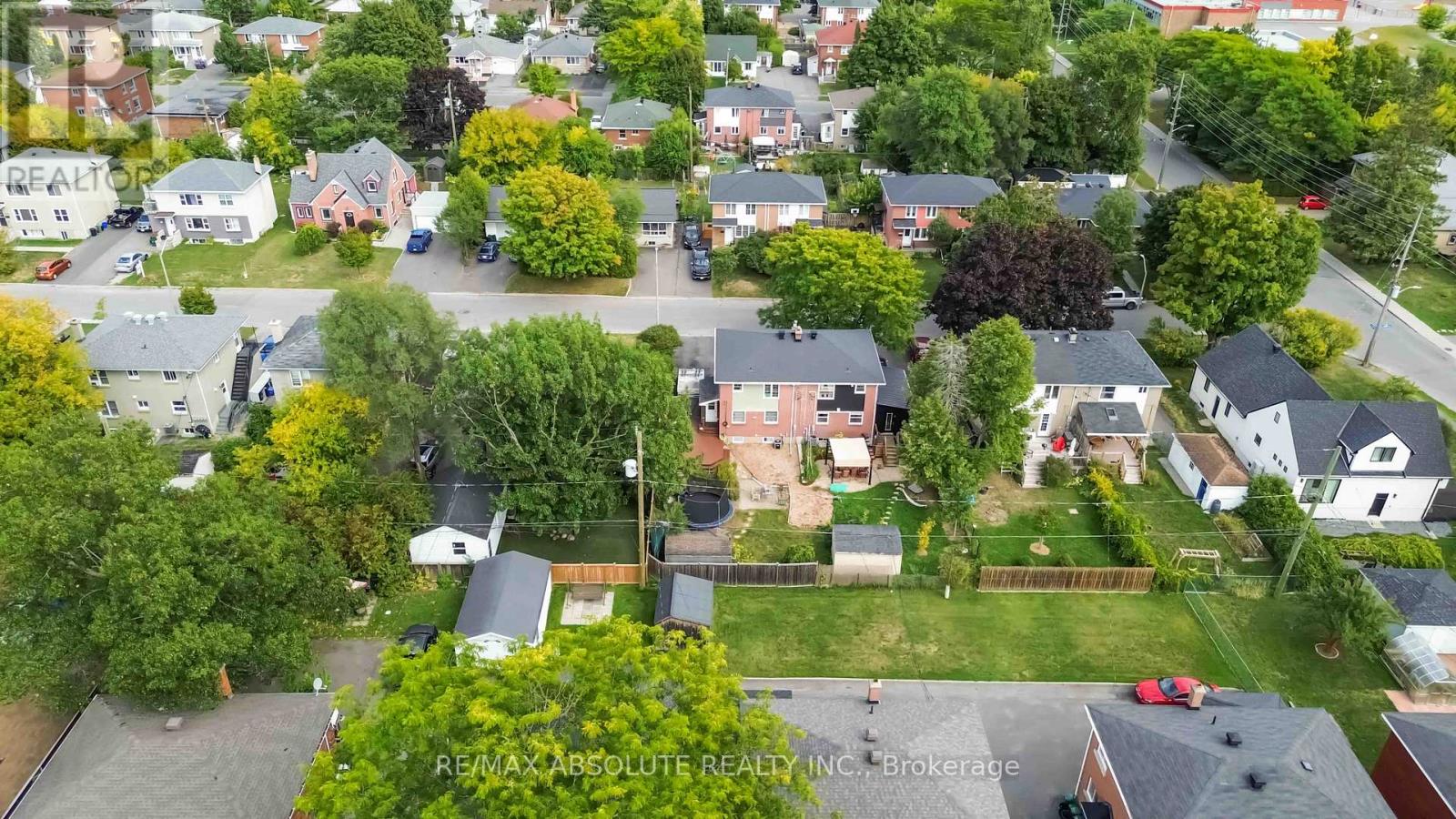 2492 Chasseur Avenue, Ottawa, Ontario  K1V 8E8 - Photo 2 - X12409831